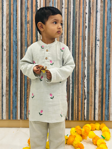 Phool kurta