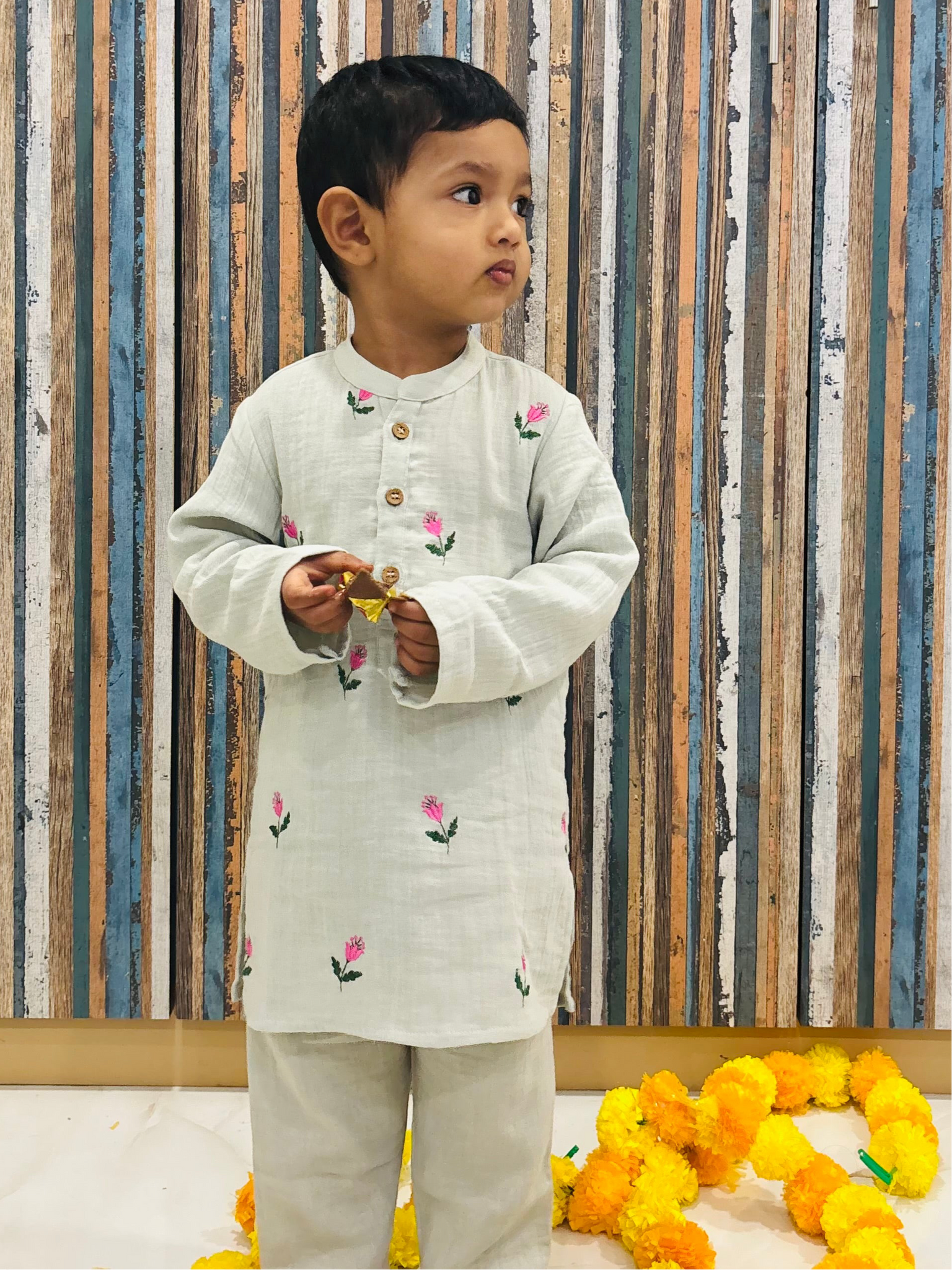 Phool kurta